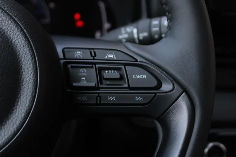 Toyota Yaris 1.5 Hybrid 115 Team Player Automaat Achteruitrijcamera, Parkeersensoren voor en achter, Airco Automatisch, Cruise Control Adaptief afbeelding 28