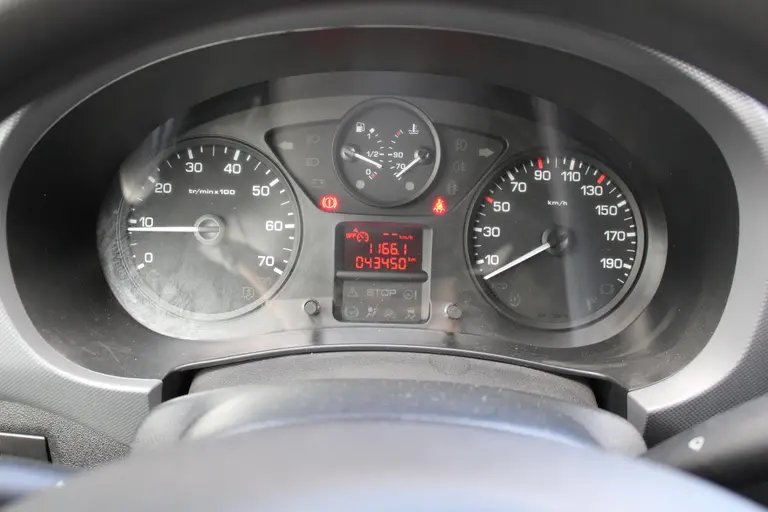 Peugeot Partner 120 1.6 BlueHDi 75 L1 Première Trekhaak, Parkeersensor achter, Cruise Control, Airco afbeelding 15