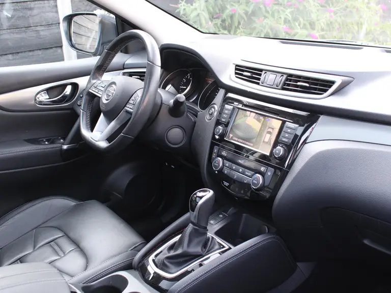 Nissan QASHQAI Premium Edition 1.3 160PK DIG-T DCT7 Automaat Leder, Panoramadak, Keyless, Navigatie, Rondomzichtcamera, Trekhaak afbeelding 18