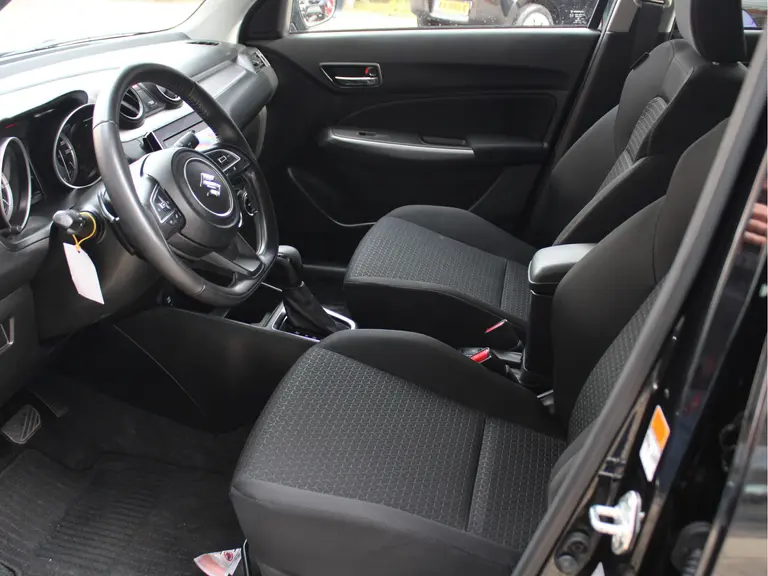 Suzuki Swift 1.2 Style Smart Hybrid Automaat Navigatie, Adaptieve Cruise en Climate Control, Achteruitrijcamera afbeelding 38