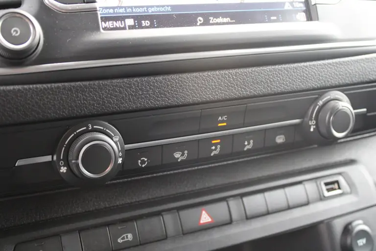 Peugeot Expert 2.0 BlueHDI 145PK L3 Dubbele Cabine Navigatie, Achteruitrijcamera, Trekhaak Afneembaar, Airco, Parkeersensoren Achter, Bluetooth, Cruise Control afbeelding 21