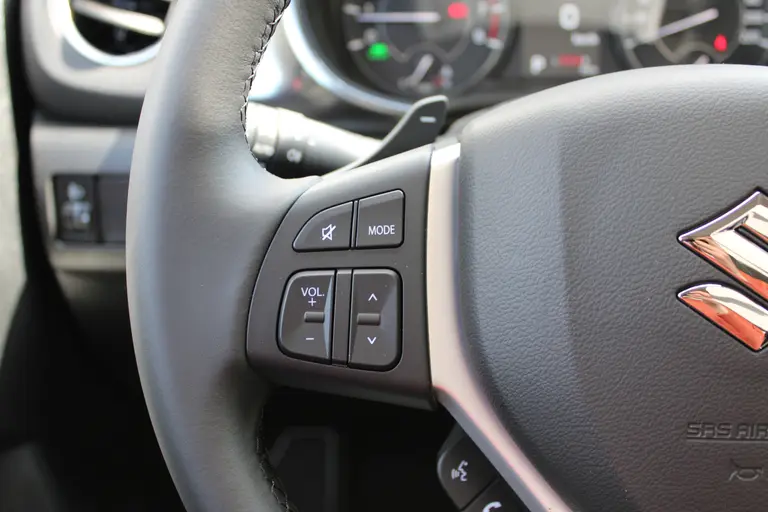 Suzuki Vitara 1.5 Hybrid Style, Automaat, Panoramadak, 6 jaar GARANTIE, Navigatie en Draadloos Applecarplay / Androidauto afbeelding 14