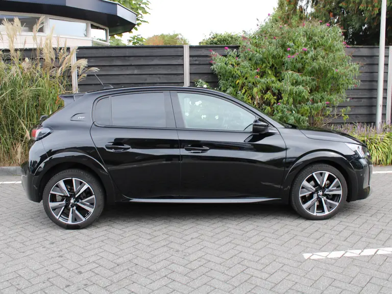 Peugeot 208 GT 1.2 PureTech 100PK EAT8 Automaat Navigatie, Trekhaak Afneembaar, Achteruitrijcamera, Stoelverwarming, Cruise Control, Climate Control afbeelding 8