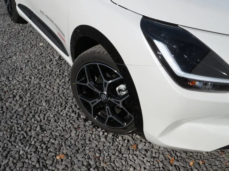 Suzuki Swift 1.2 Style Smart Hybrid Dodehoek Detector, Suzuki Body Kit Piano Black Demo Voordeel! afbeelding 5