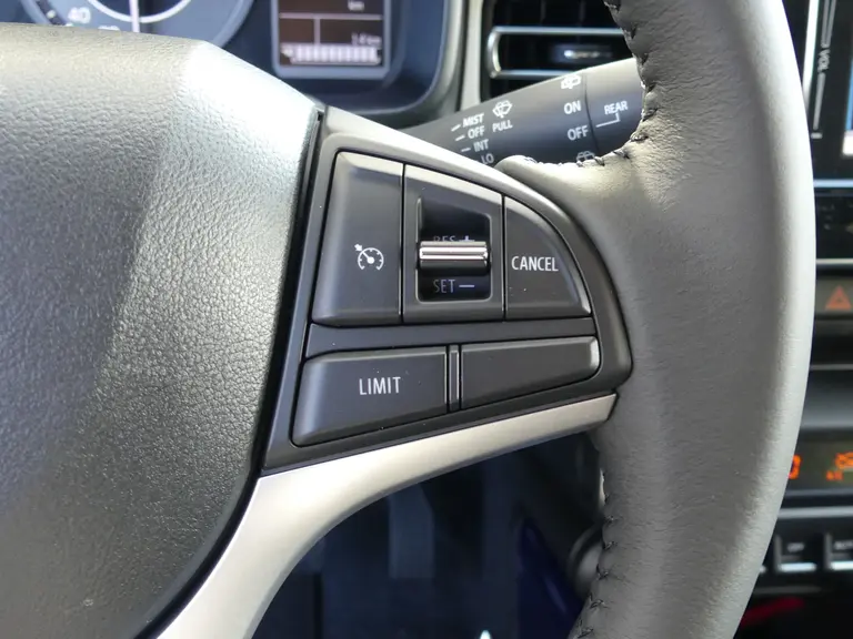 Suzuki Ignis 1.2 Smart Hybrid Style Navigatie, Achteruitrijcamera, Cruise Control afbeelding 13