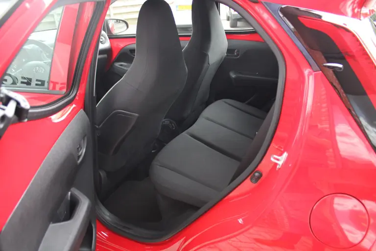 Toyota Aygo 1.0 VVT-i x-fun , 1e Eigenaar en Dealer onderhouden afbeelding 12