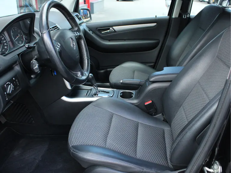 Mercedes-Benz A-Klasse 160 Business Class Avantgarde Automaat Trekhaak, Cruise Control, Airco afbeelding 29