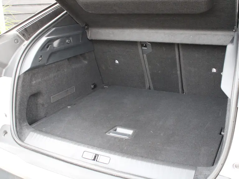 Peugeot 3008 GT 1.2 Hybrid 136PK e-DCS6 Automaat Navigatie, Rondomzichtcamera, Stoel & Stuurverwarming, Elektrische Achterklep, Alcantara afbeelding 13
