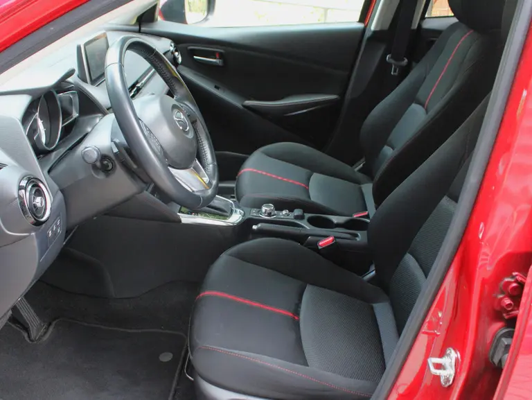 Mazda 2 1.5 Skyactiv-G GT-M afbeelding 36