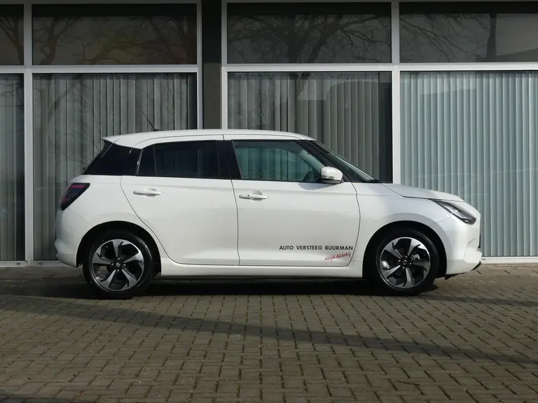 Suzuki Swift 1.2 Style Smart Hybrid 6 jaar fabrieksgarantie! Automaat! afbeelding 2