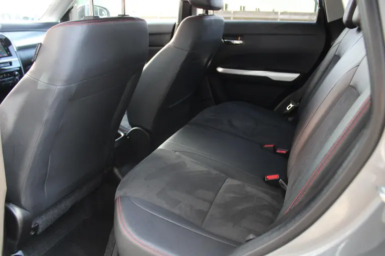 Suzuki Vitara 1.4 S Adaptieve Cruise Control, Parkeersensoren Voor en Achter, Climate Control, Navigatie, Stoelverwarming afbeelding 15