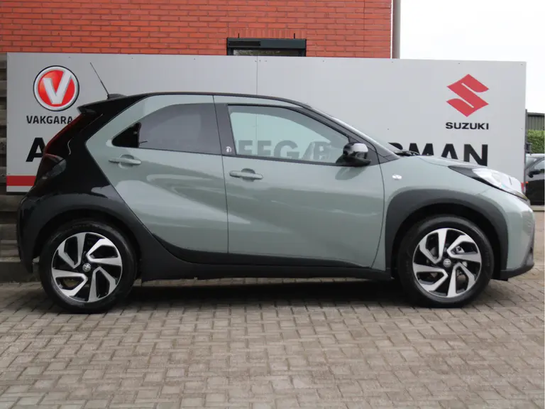 Toyota Aygo X 1.0 VVT-i S-CVT Pulse 73PK Automaat Achteruitrijcamera, Cruise Control Adaptief, Stoelverwarming, Draadloos Apple Carplay/Android Auto afbeelding 15