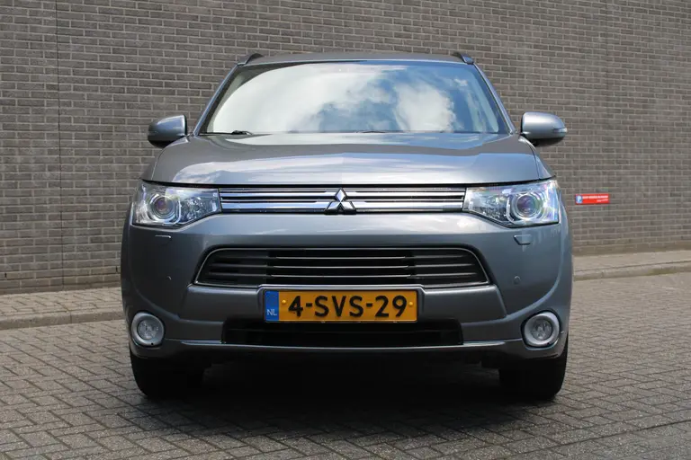 Mitsubishi Outlander 2.0 PHEV Instyle Cruise/Climate control, Navigatie, Trekhaak, Elek.schuifdak, Leder int.,  Stoel verwarming Trekgewicht 1.500 KG! afbeelding 7