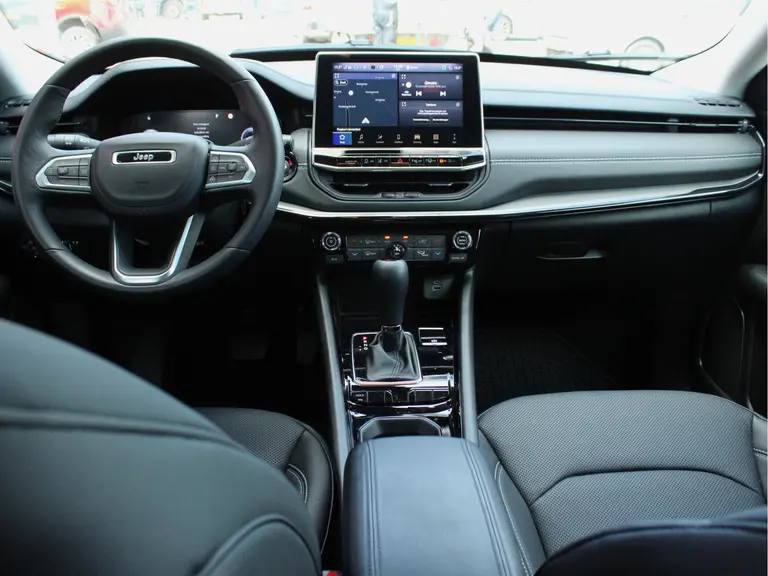 Jeep Compass 1.5T e-Hybrid Altitude Rondomzicht Camera, Stoelventilatie & -verwarming, Cruise & Climate Control afbeelding 20
