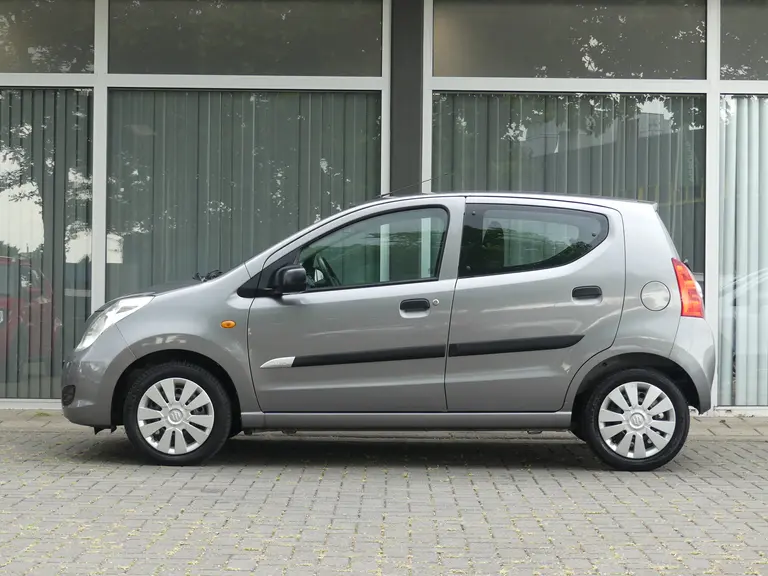 Suzuki Alto 1.0 Comfort EASSS Airconditioning, Stootlijsten, Centrale deurvergrendeling afbeelding 3