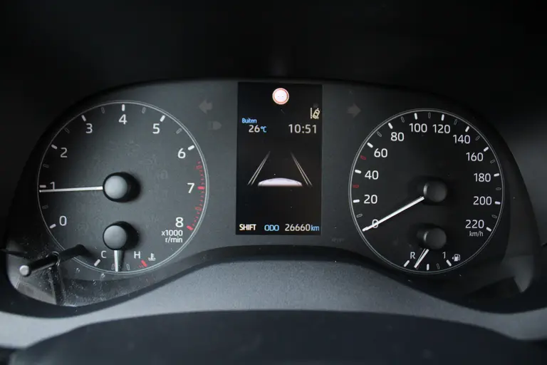 Toyota Yaris 1.0 VVT-i Active Achteruitrijcamera, Bluetooth, Cruise Control Adaptief, Airco afbeelding 25