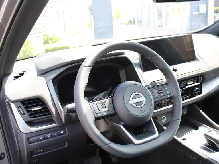 Nissan QASHQAI Tekna Plus 1.3 MHEV 158PK Xtronic Automaat Navigatie, Rondomzichtcamera, Keyless, Stoel, Stuur en Voorruitverwarming, Massage, Elektrische Klep, Leder-Alcantara afbeelding 31
