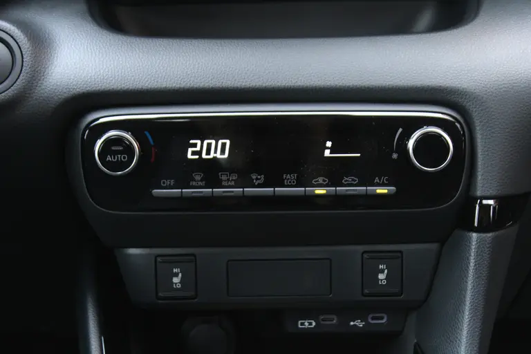 Toyota Yaris 1.5 Hybrid 115 Teamplayer Achteruitrijcamera, Parkeersensoren voor en achter, Airco Automatisch, Cruise Control Adaptief afbeelding 20