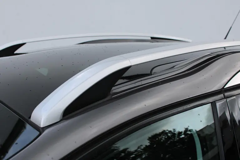 Peugeot 2008 1.2 VTi Allure Pack Premium Plus, Automaat, Navigatie, Parkeersensoren voor en achter afbeelding 34