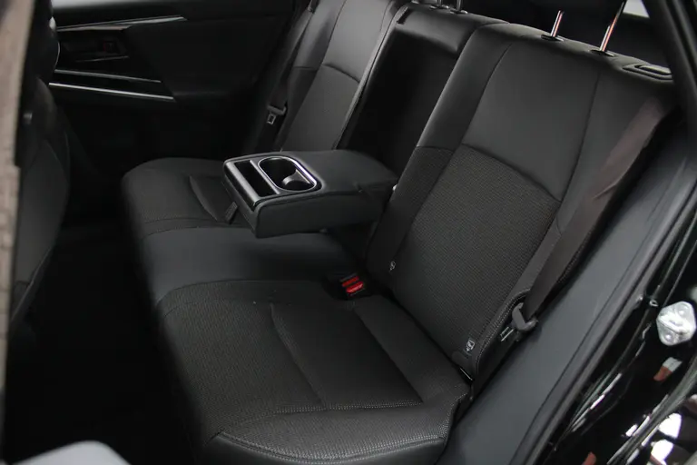 Toyota Bz4x Dynamic 71 kWh Automaat 3-fase Stuurverwarming, Elektrische bestuurdersstoel, Navigatie, Rondomzicht camera afbeelding 8