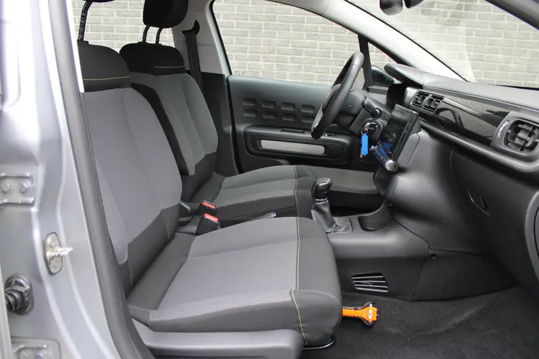 Citroën C3 1.2 PureTech S&S Feel Edition Trekhaak, Navigatie, Applecarpl./Andr. Auto, Cruise/Climate Control afbeelding 27