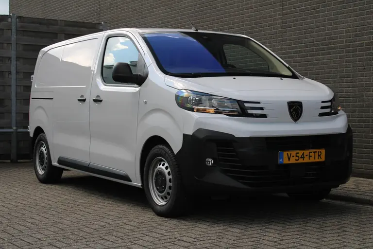Peugeot Expert 2.0 BlueHDi 145 L2 Trekhaak, Airco, CruiseControl, Applecarpl./Andr. Auto, Navigatie, Achteruitrijcamera afbeelding 26