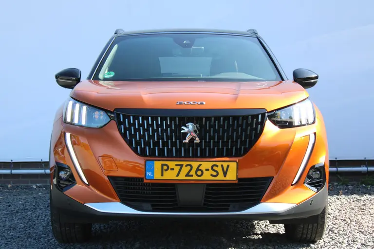 Peugeot 2008 1.2 PureTech GT 130PK Achteruitrijcamera, Navigatie, Cruise Control, Parkeersensoren afbeelding 10