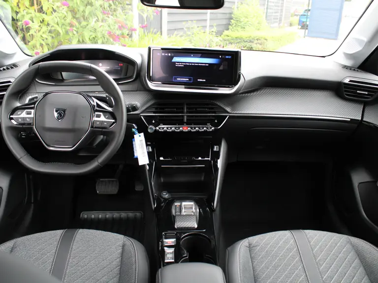 Peugeot 208 Allure Hybrid 100PK e-DCS6 Automaat Navigatie, Parkeerhulp voor & achter, Camera achter, Climate Control afbeelding 17