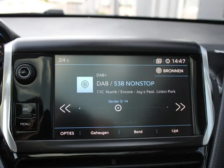 Peugeot 2008 1.2 PureTech Allure 110PK EAT6 Automaat afbeelding 23