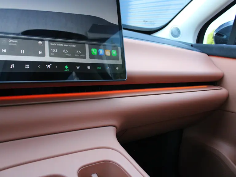 Leapmotor C10 REEV Design 28.4 kWh 215PK Automaat Camera systeem rondom, Stoelverwarming/koeling, Panoramadak, Navigatie afbeelding 33