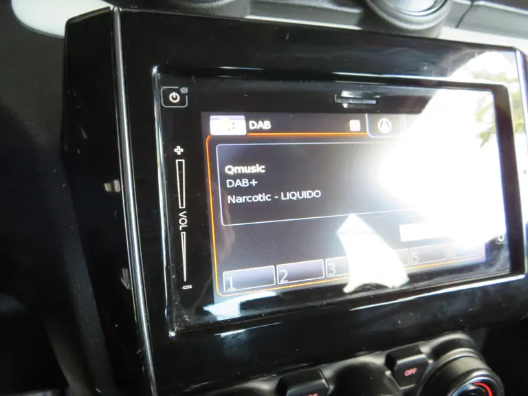 Suzuki Swift Boosterjet,Stijl/Style Smart Hybrid, Dealer onderhouden Navigatie, Keyless, Cruise-Control afbeelding 18