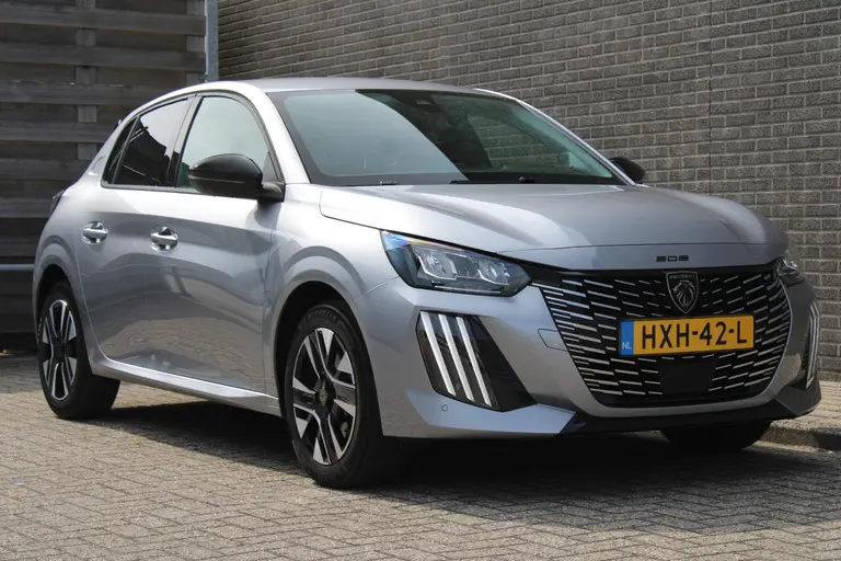 Peugeot 208 Hybrid 100 e-DCS6 Allure Automaat, Navigatie, Applecarpl./Andr. Auto, Keyless entry/Start afbeelding 30
