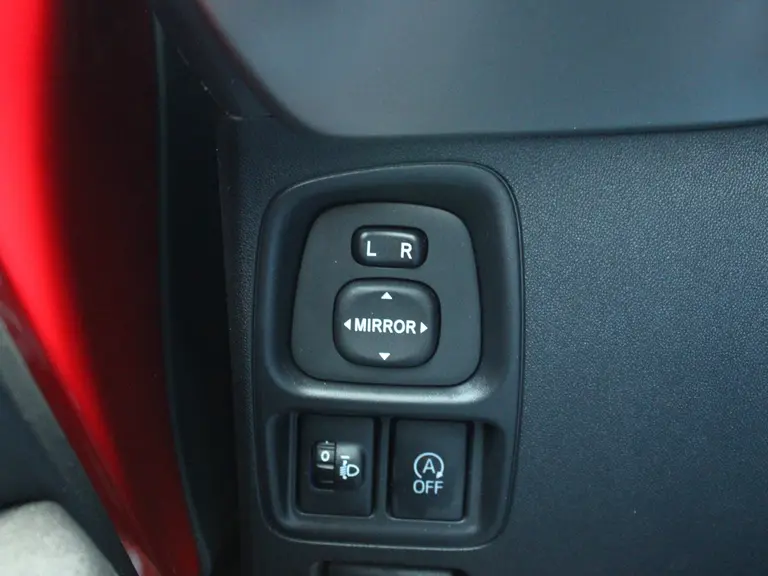 Peugeot 108 Allure 1.0 e-VTi 70PK 5DRS Navigatie, Achteruitrijcamera, Keyless Entry & Start, Cimate Control afbeelding 15