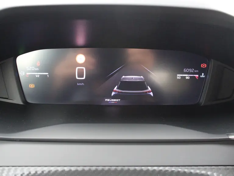 Peugeot 2008 Allure 1.2 PureTech 100PK Navigatie, Camera Achter, parkeerhulp voor en achter, Apple Carplay/Android auto draadloos afbeelding 16