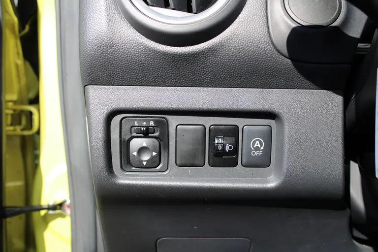 Mitsubishi Space Star 1.0 Bright Elektr. ramen, Start/stop, 14'' inch LM velgen, ClimateControl, Privacy Glass afbeelding 13