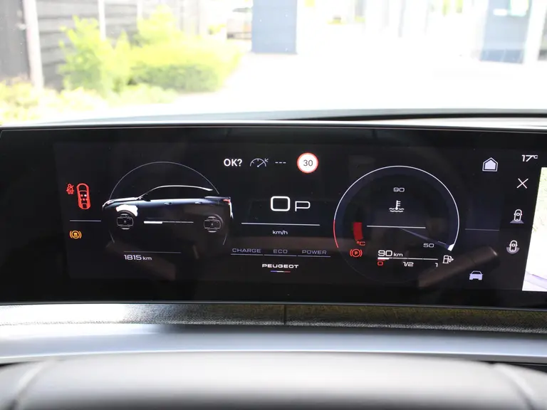 Peugeot 3008 Allure 1.2 Hybrid 145PK e-DCS6 Automaat Navigatie, Achteruitrijcamera, Keyless Entry & Start Stoelverwarming, Apple Carplay, Android Auto afbeelding 16