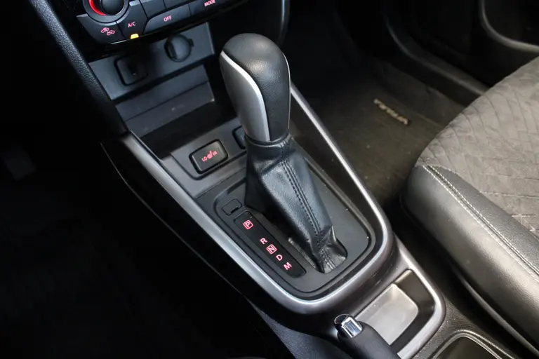 Suzuki Vitara 1.4 Boosterjet Style Smart Hybrid Navigatie, Parkeersensoren voor en achter, Stoelverwarming, Achteruitrijcamera afbeelding 20