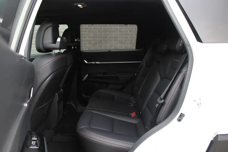 KGM Torres EVX Titanium 73.4 kWh 207pk, Grand White, 20"inch LM velgen 7 jaar garantie! afbeelding 10