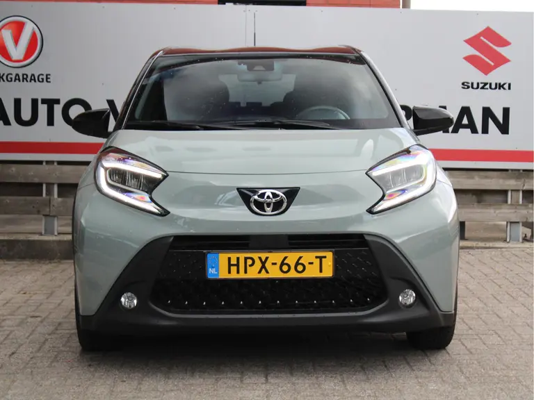 Toyota Aygo X 1.0 VVT-i S-CVT Pulse Automaat Achteruitrijcamera, Parkeersensoren Voor en Achter, Cruise Control Adaptief, Stoelverwarming afbeelding 12