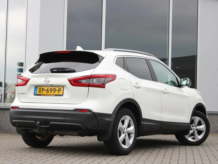 Nissan QASHQAI 1.2 N-Connecta Automaat Trekhaak, Panoramadak, Cruise en Climate Control, Achteruitrijcamera afbeelding 16