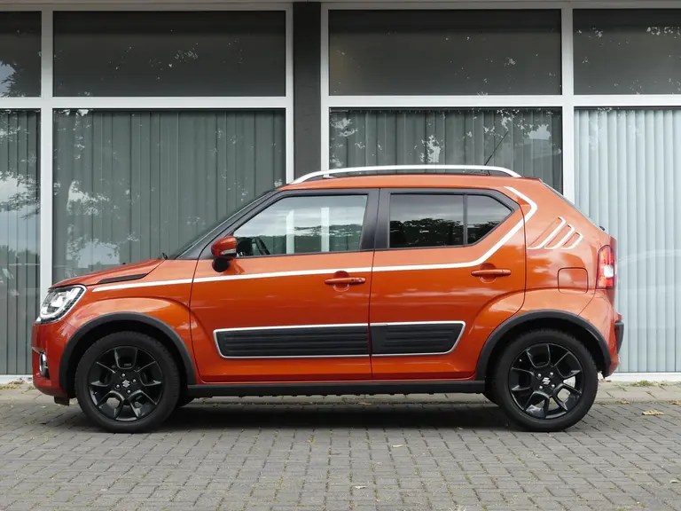 Suzuki Ignis 1.2 Smart Hybrid Stijl Navi, Allseason banden, Cruise control, Climate control afbeelding 3