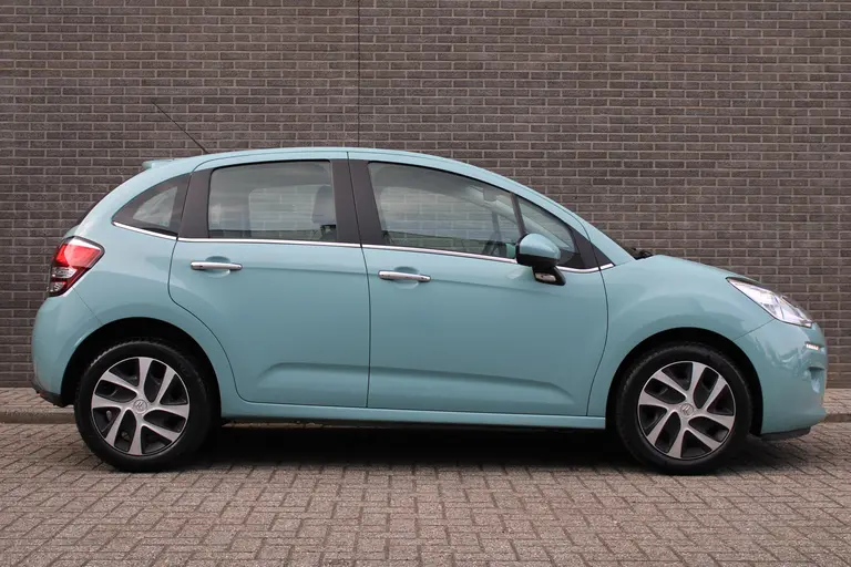 Citroën C3 1.2 PureTech Feel Edition CruiseControl, Bluetooth, Airco, All-season banden afbeelding 2