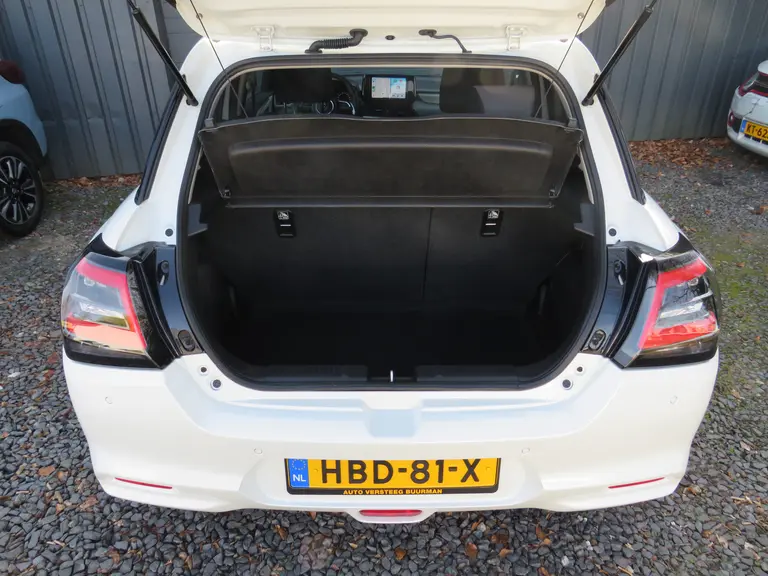 Suzuki Swift 1.2 Style Smart Hybrid Dodehoek Detector, Suzuki Body Kit Piano Black Demo Voordeel! afbeelding 10