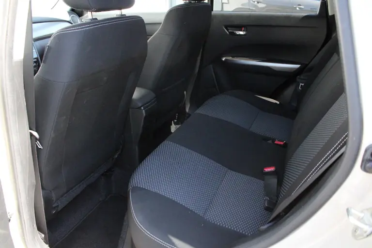 Suzuki Vitara 1.0 Boosterjet Select Achteruitrijcamera, Trekhaak, Navigatie, Cruise Control afbeelding 15