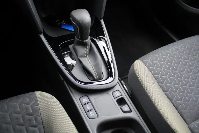 Toyota Yaris Cross 1.5 Hybrid Explore , Automaat, Applecarplay/Androidauto, Parkeersensoren voor en achter afbeelding 20
