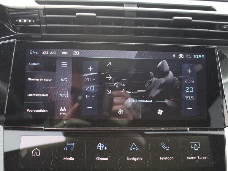 Peugeot e-308 SW GT 54 kWh 156PK Navigatie, Achteruitrijcamera, Stoel en Stuurverwarming, Parkeersensoren Voor & Achter afbeelding 23