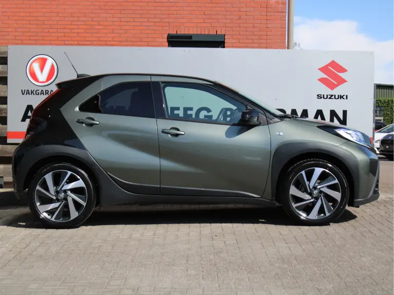 Toyota Aygo X 1.0 VVT-i S-CVT Envy Achteruitrijcamera, Cruise Control Adaptief, Airco Automatisch, DAB, Bluetooth afbeelding 12