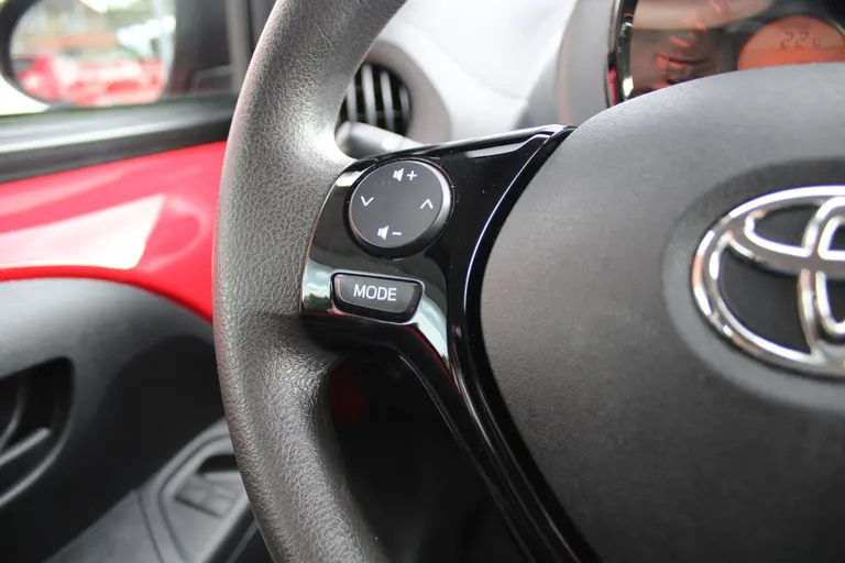 Toyota Aygo 1.0 VVT-i x-fun , 1e Eigenaar en Dealer onderhouden afbeelding 20