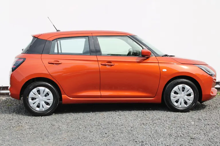 Suzuki Swift 1.2 Comfort Smart Hybrid Nieuwe auto, 6 jaar fabrieksgarantie afbeelding 14