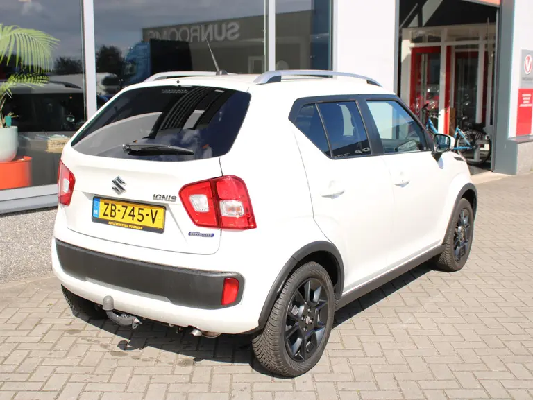 Suzuki Ignis 1.2 Smart Hybrid Stijl Trekhaak, Allseasonbanden, Cruise control, Climate control, Parkeercamera, Multimediasysteem afbeelding 4